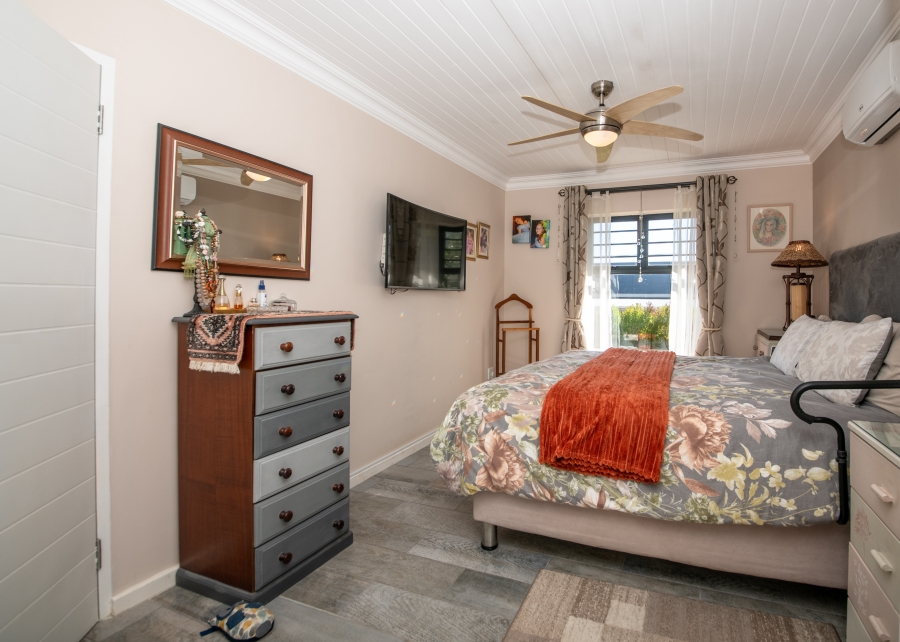 2 Bedroom Property for Sale in Pringle Bay Western Cape